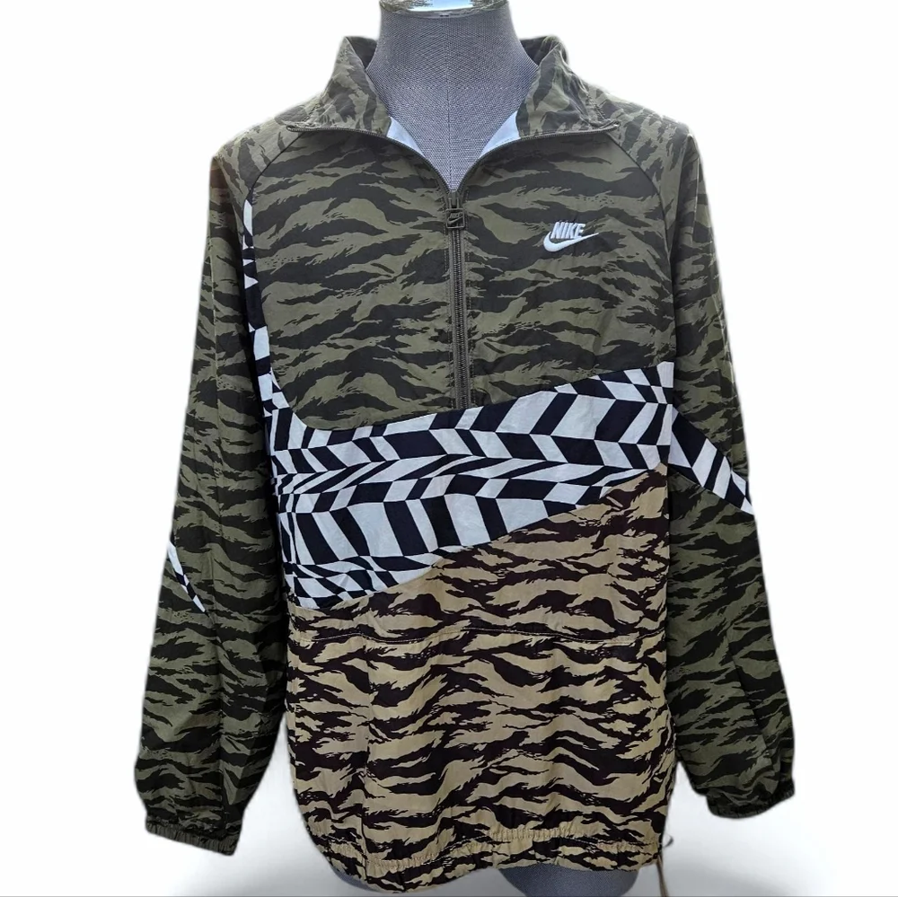 Nike | NSW AOP Vaporwave Swoosh Woven Half-Zip Jacket | Packable | Mens - Picture 5 of 16